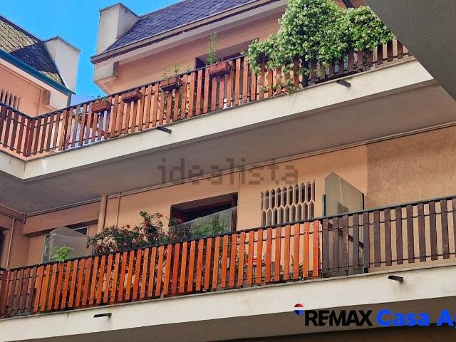 Appartamento in vendita di 200 m² in Via Ernesto Cairoli, 5