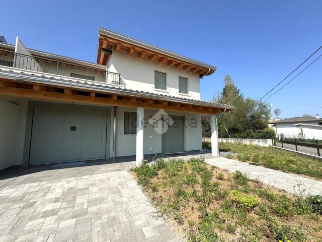 Appartamento in vendita di 200 m² in Via Fabio Filzi, 1