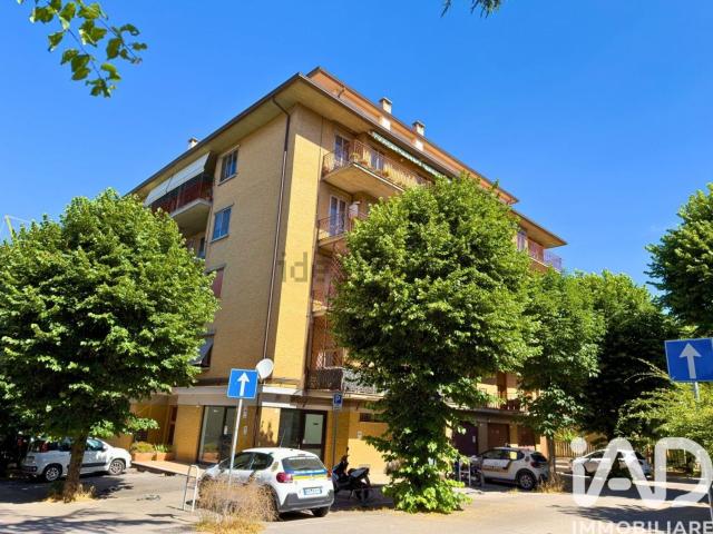 Appartamento in vendita di 200 m² in Via Fiume Nera, 13