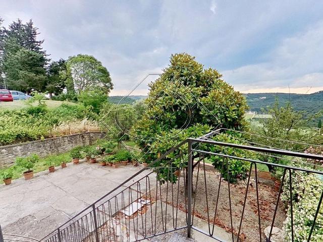 Appartamento in vendita di 200 m² in Via Imprunetana per Tavarnuzze