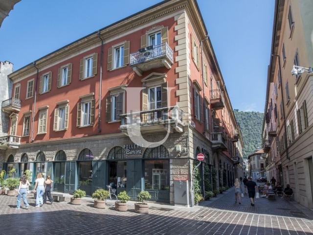 Appartamento in vendita di 200 m² in Via Lambertenghi, 4
