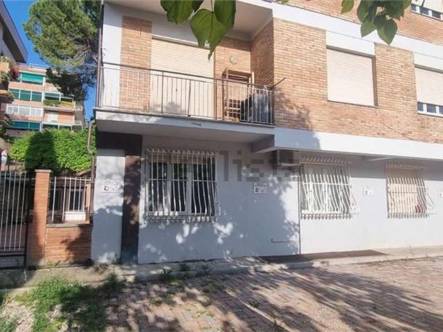 Appartamento in vendita di 200 m² in Via Leonardo da Vinci, 40