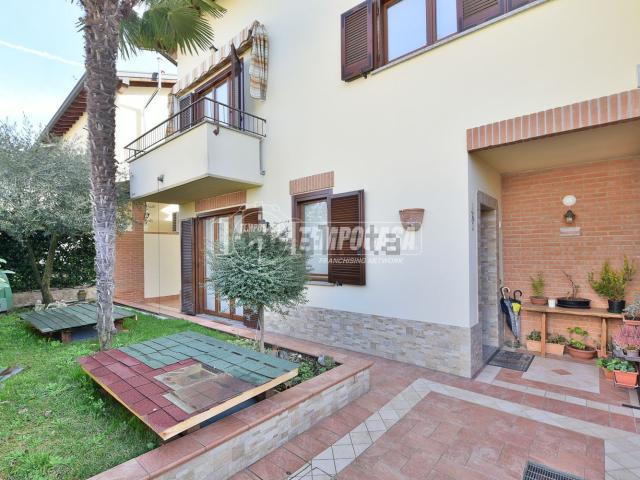 Appartamento in vendita di 200 m² in Via Leonardo Da Vinci