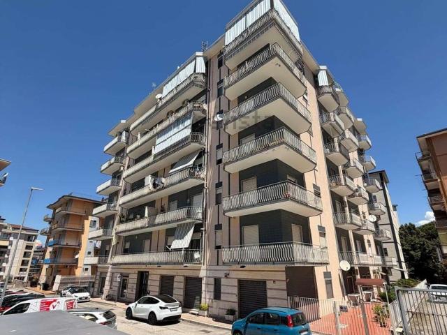 Appartamento in vendita di 200 m² in Via Luigi Vanvitelli