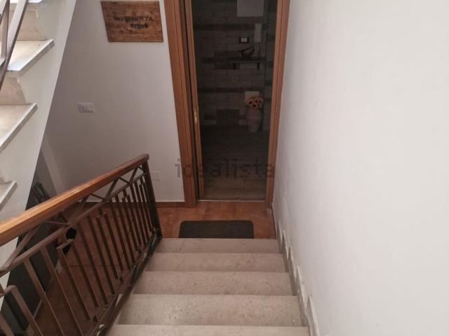 Appartamento in vendita di 200 m² in Via Montanara