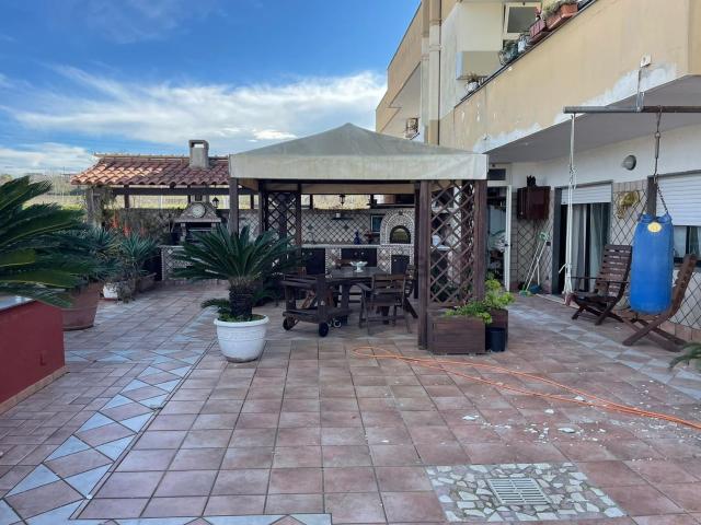 Appartamento in vendita di 200 m² in Via MONTERUSCELLO