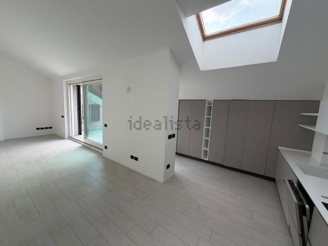 Appartamento in vendita di 200 m² in Via Moriggia, 14