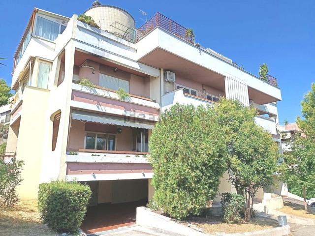 Appartamento in vendita di 200 m² in Via Mario Mantini