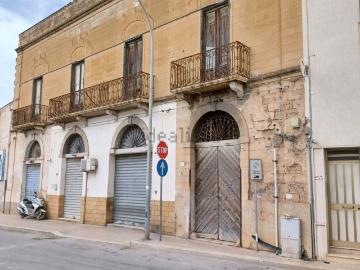 Appartamento in vendita di 200 m² in Via Marsala, 257