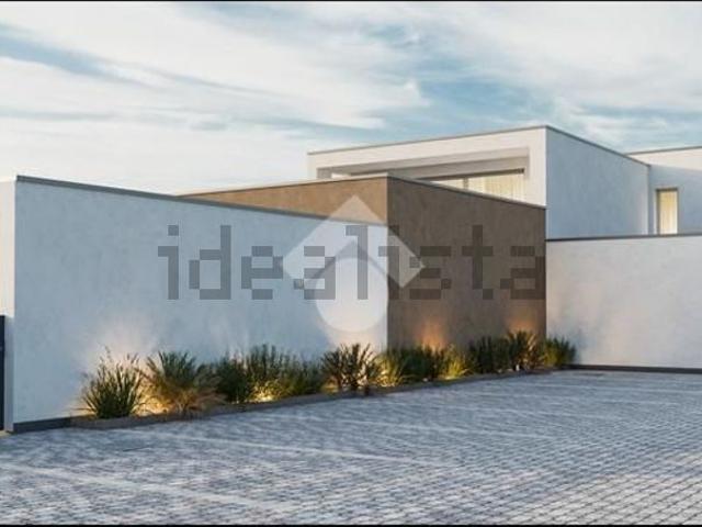 Appartamento in vendita di 200 m² in Via Noventana