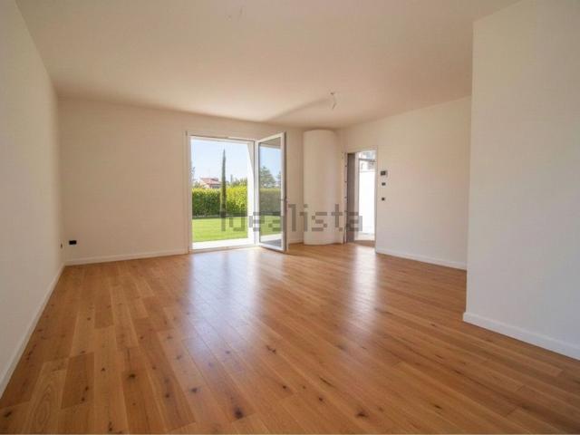 Appartamento in vendita di 200 m² in Via San Martino per Galceti, 119