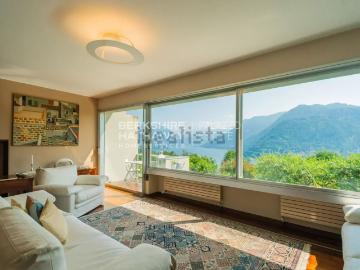 Appartamento in vendita di 200 m² in Via San Fermo D. Battaglia