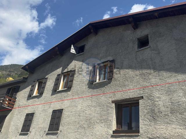 Appartamento in vendita di 200 m² in Via San Francesco, 12