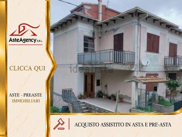 Appartamento in vendita di 200 m² in Via San Francesco D&apos Assisi, 14