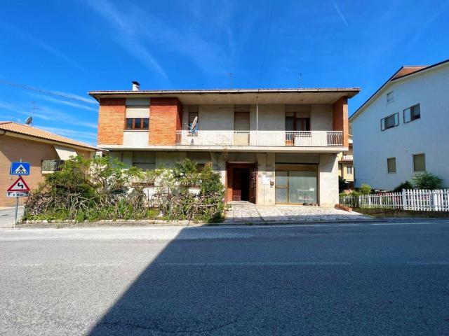 Appartamento in vendita di 200 m² in Via San Vitale