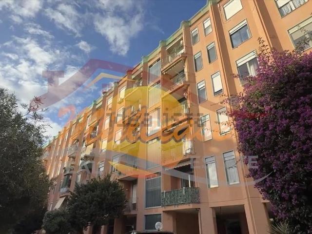Appartamento in vendita di 200 m² in Via Sebastiano Olivieri