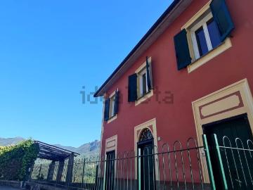 Appartamento in vendita di 200 m² in Via podestà, 68