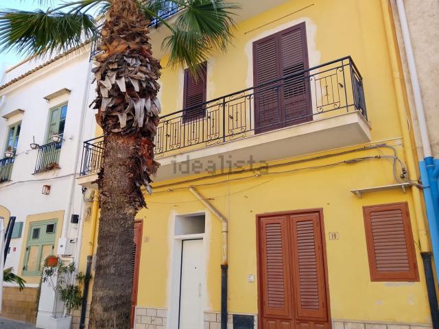 Appartamento in vendita di 200 m² in Via Paolino Gesugrande