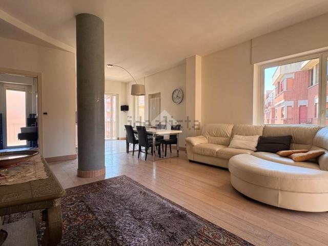 Appartamento in vendita di 200 m² in Via Pietro Bigatti, 1