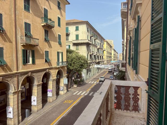 Appartamento in vendita di 200 m² in Via Pietro Paleocapa