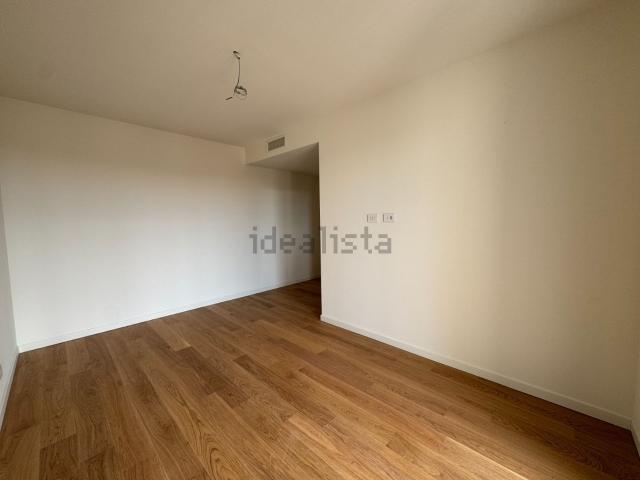 Appartamento in vendita di 200 m² in Via Privata Massimiano