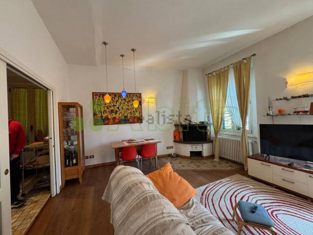 Appartamento in vendita di 200 m² in Via Roma