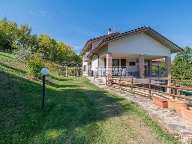 Appartamento in vendita di 200 m² in Via Razzolo, 585