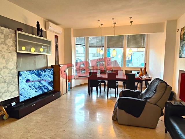 Appartamento in vendita di 200 m² in Via Riccardo Cipriani