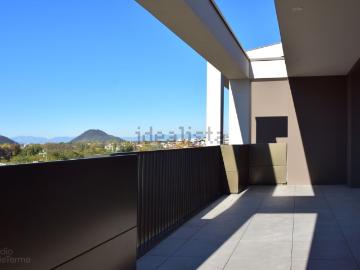 Appartamento in vendita di 200 m² in Via Wagner