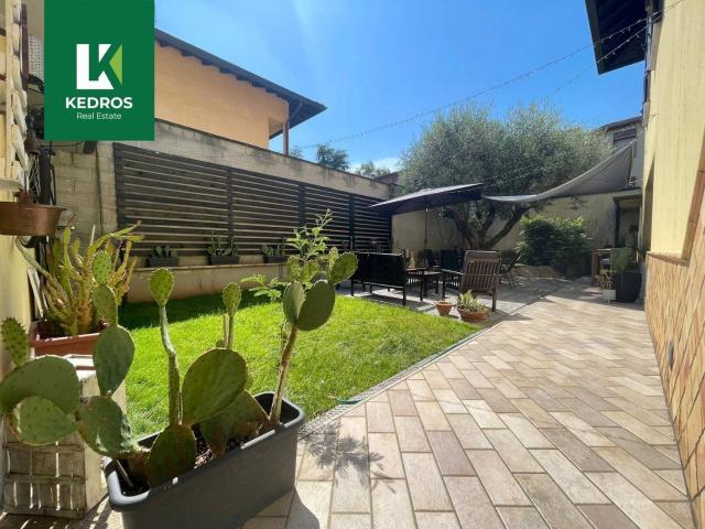 Appartamento in vendita di 200 m² in Via T. Rodari, 33