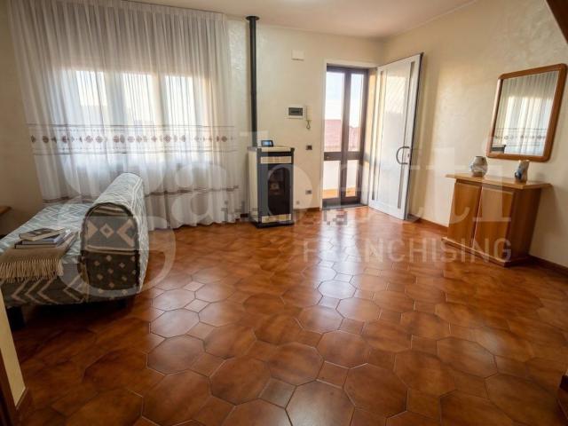 Appartamento in vendita di 200 m² in Via Vallona