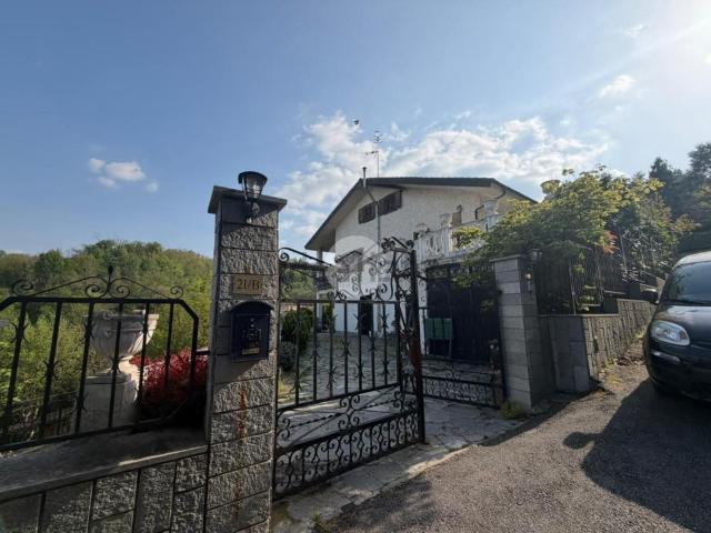 Appartamento in vendita di 200 m² in Via Valle della Quiete, 21