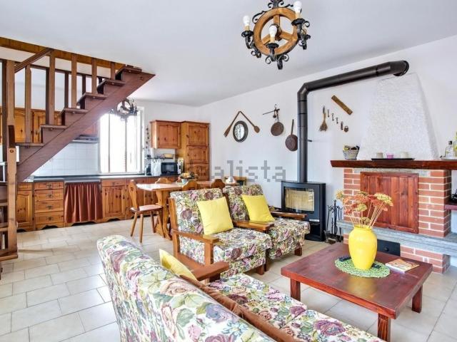 Appartamento in vendita di 200 m² in Via Vesco, 6