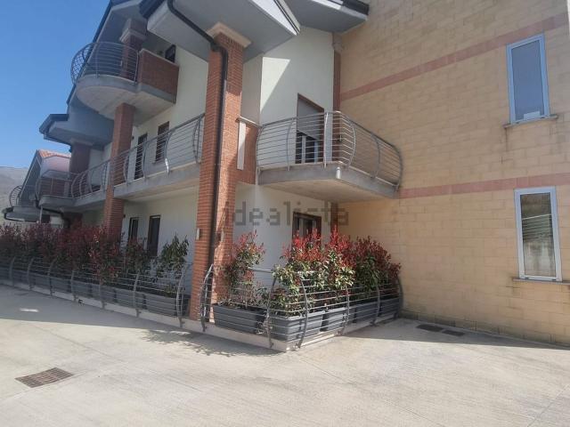 Appartamento in vendita di 200 m² in Viale 3 Marzo 1970, 223
