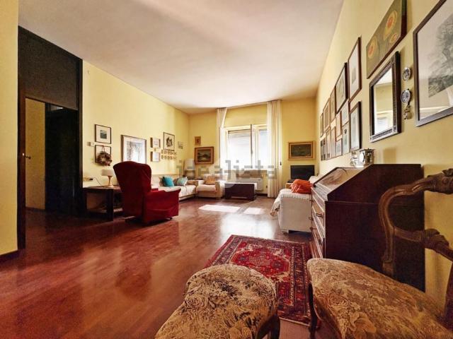 Appartamento in vendita di 200 m² in Viale Campo Sportivo, 9