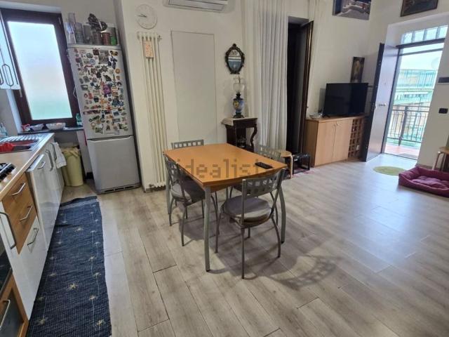 Appartamento in vendita di 200 m² in Viale delle Ginestre, 19