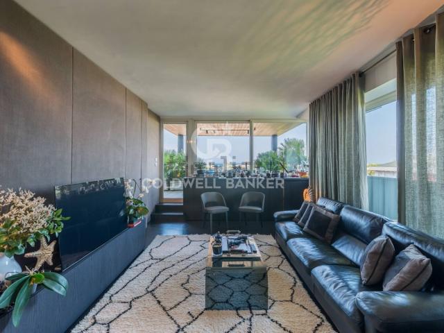 Appartamento in vendita di 200 m² in Viale Emilia, 43