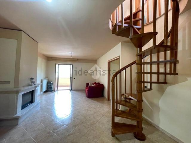 Appartamento in vendita di 200 m² in Viale Leonardo, 1