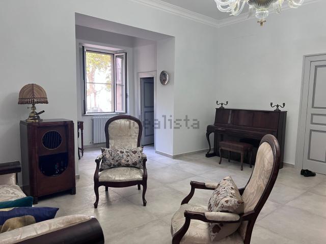 Appartamento in vendita di 200 m² in Viale Regina Margherita, 68