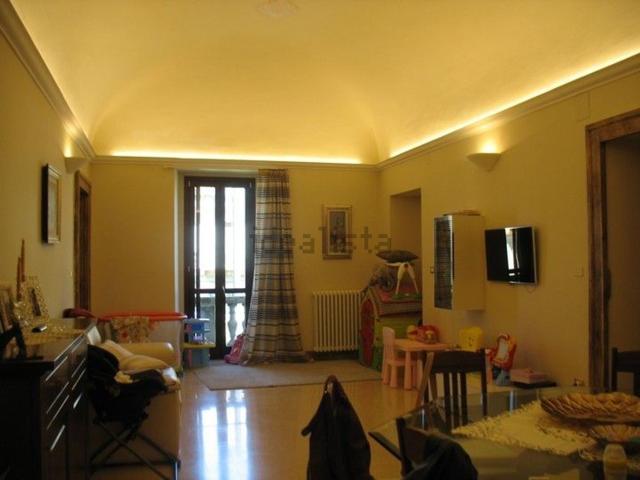 Appartamento in vendita di 200 m² in Viale Regina Margherita