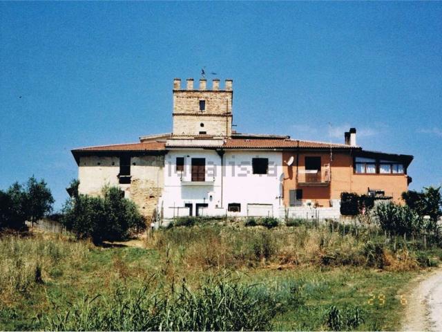 Appartamento in vendita di 200 m² in Contrada Cetti