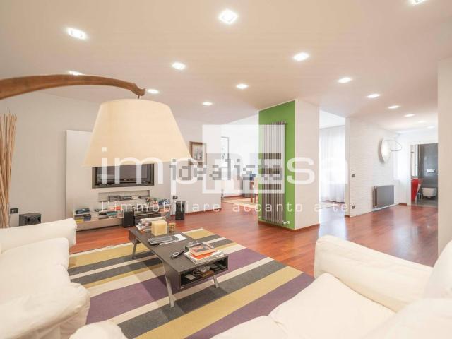 Appartamento in vendita di 200 m² in Corso Vittorio Emanuele II
