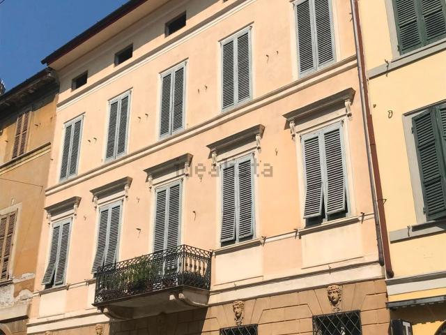 Appartamento in vendita di 200 m² in Corso xx settembre, 6