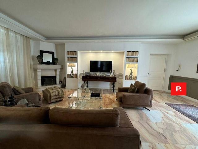 Appartamento in vendita di 200 m² in Corso Giuseppe Garibaldi, 52
