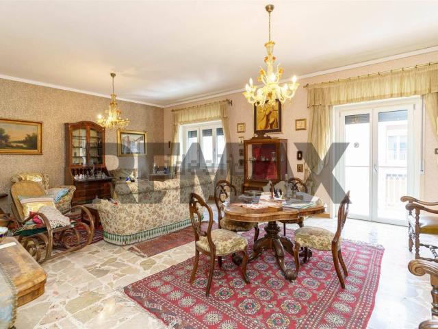 Appartamento in vendita di 200 m² in Corso Michelangelo, 7