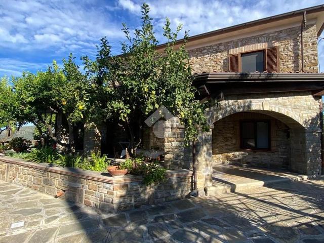 Appartamento in vendita di 200 m² in Località San Pietro