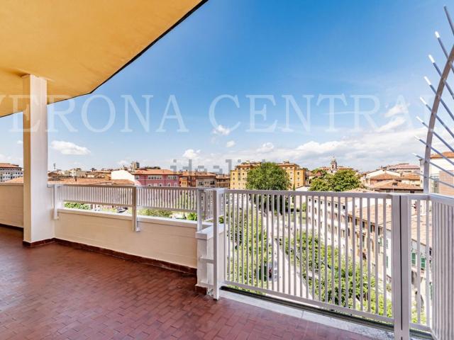Appartamento in vendita di 200 m² in Piazza Cittadella