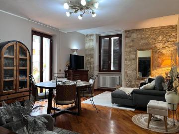 Appartamento in vendita di 200 m² in Piazza Arringo
