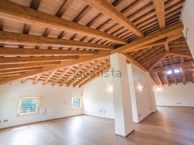 Appartamento in vendita di 200 m² in Piazza G. Marconi