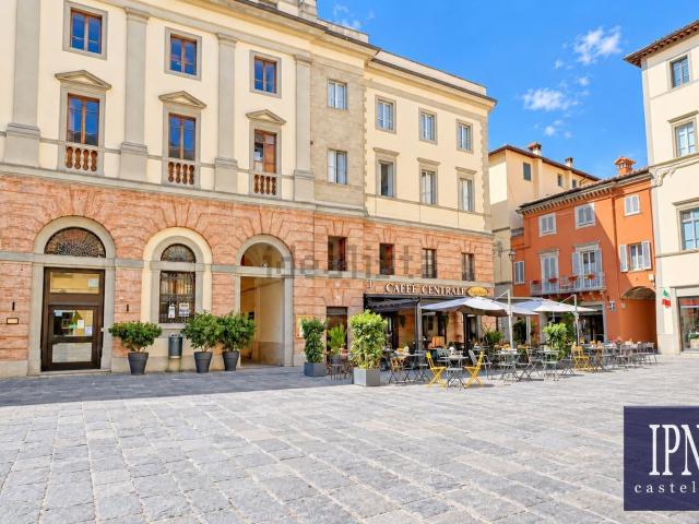 Appartamento in vendita di 200 m² in Piazza Giacomo Matteotti